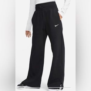 Nike High Waisted Wide Leg Phoenix Fleece